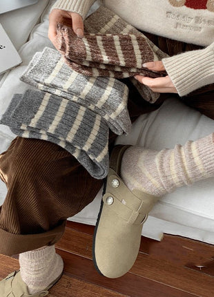Women's Striped Wool Socks - Sidiou Group