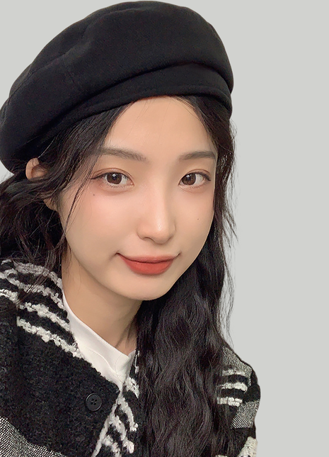 Elegant lady cap
