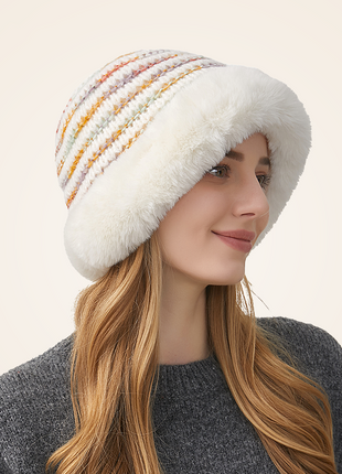 Women's White Thermal Fur-collared Knitted Beanie