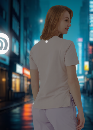 quick dry t shirt with reflective logo